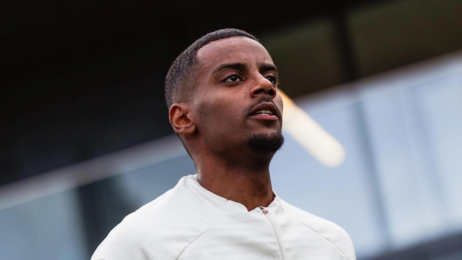 AG体育官方网站-好消息,斯洛特:伊萨克将于周四回归合练