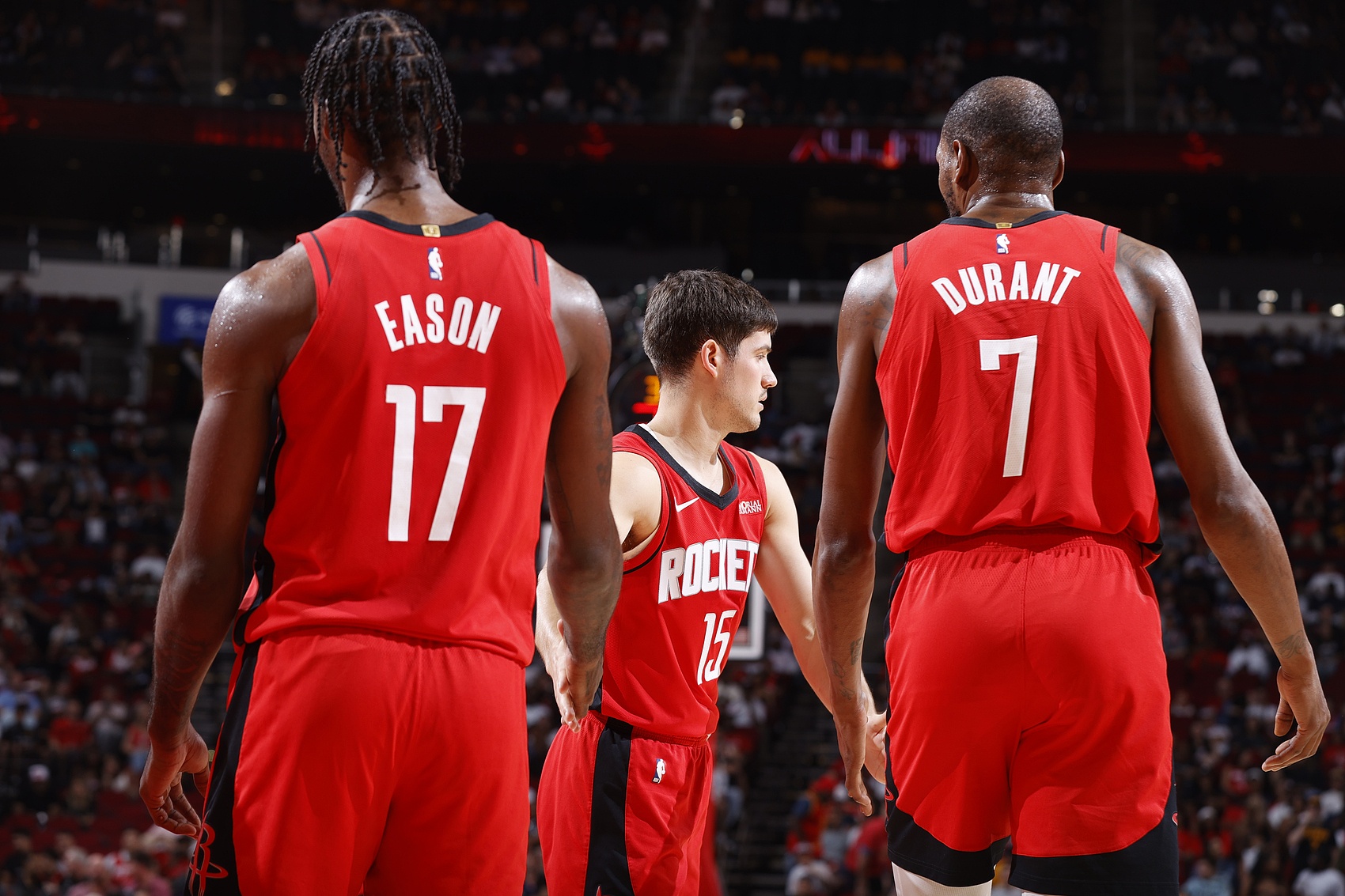 AG体育-杜兰特:从伊森的神情就能看出他今天特别想赢 队友们都挺身而出